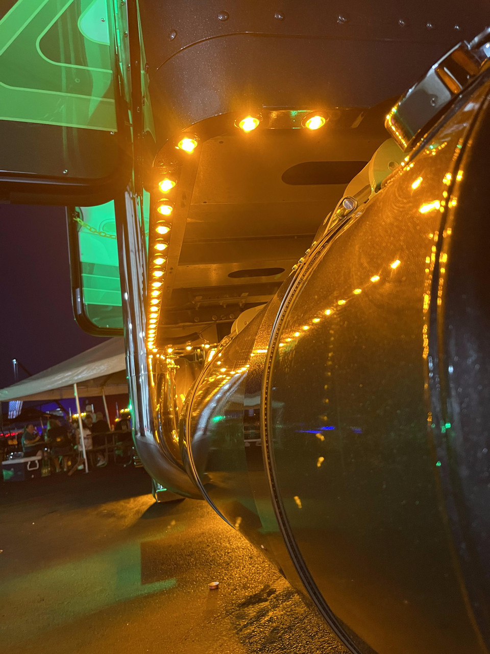 Peterbilt Sleeper Panels - Full Wrap - Stock Exhaust - 63"/72" Sleeper - No Light Kit Included - 3-1/2" Drop