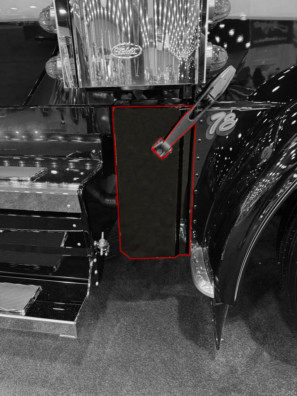 Peterbilt 589 Cowl Set