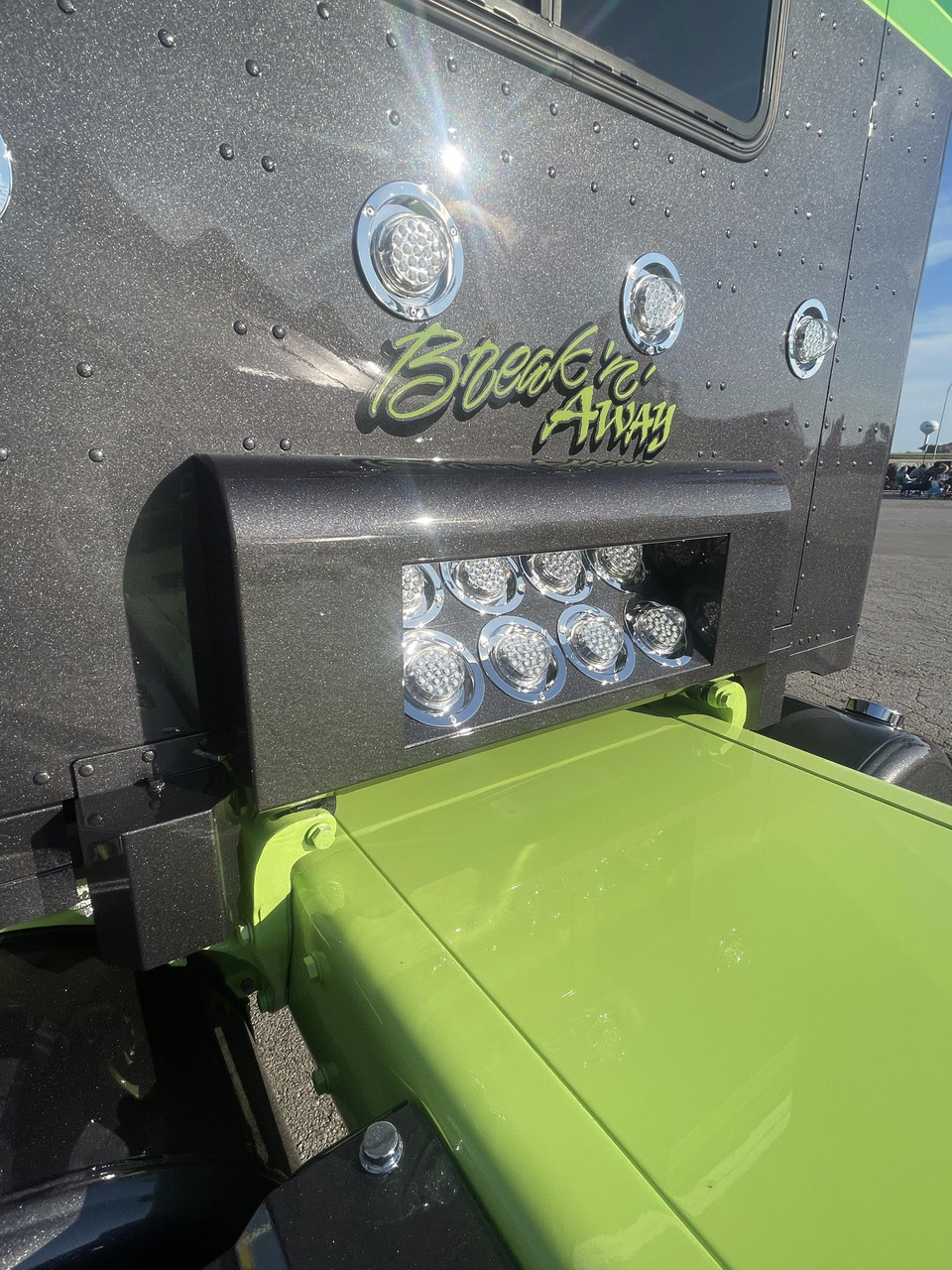 Peterbilt 389 Shock Box Cover - Round Top Design with Center Recessed - 48"/52" & 63"/72" - Thumbnail 3