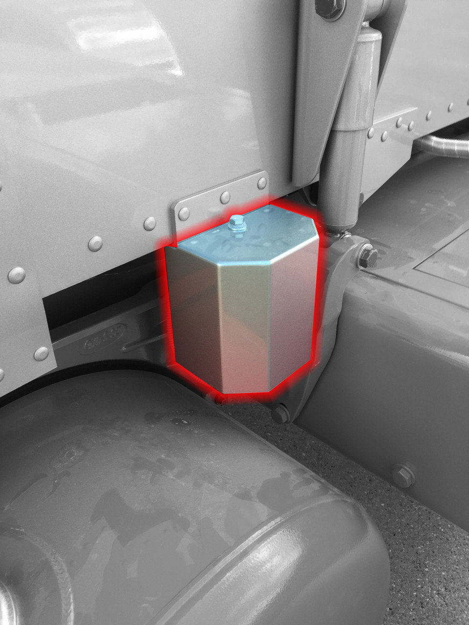 Air Bag Covers for Peterbilt 389 with 70"/78" Sleeper - #8 304 Polished Stainless Steel - Thumbnail 2