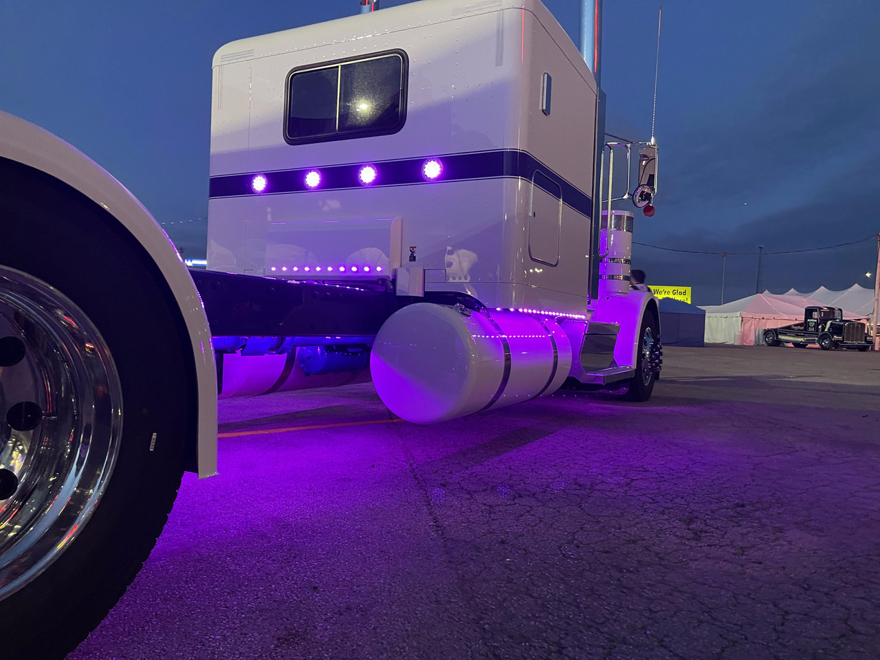 Glow Kit for Single Frame Installation - Light Kit Included - 20ft Total - 8ft Glow Kit System Each Side of Vehicle - Thumbnail 6