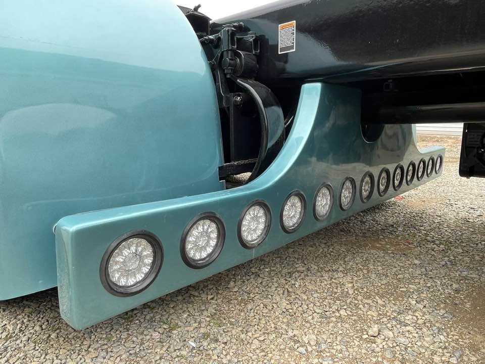 Front Radial T-Bar Fiberglass