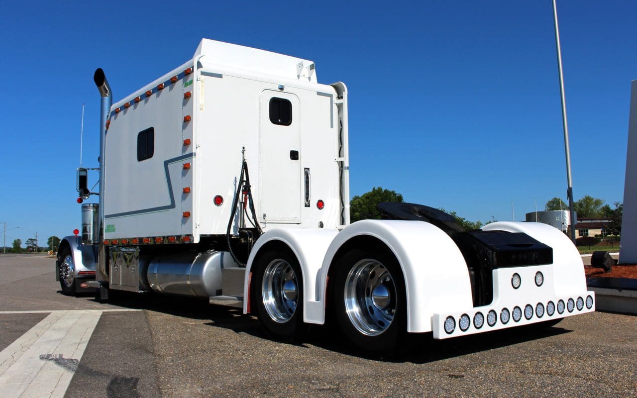 T-Bar Fiberglass Rear Bumper - Thumbnail 7