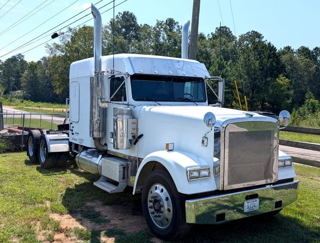 Freightliner Mid Roof Conversion with Built-in Liner 70″