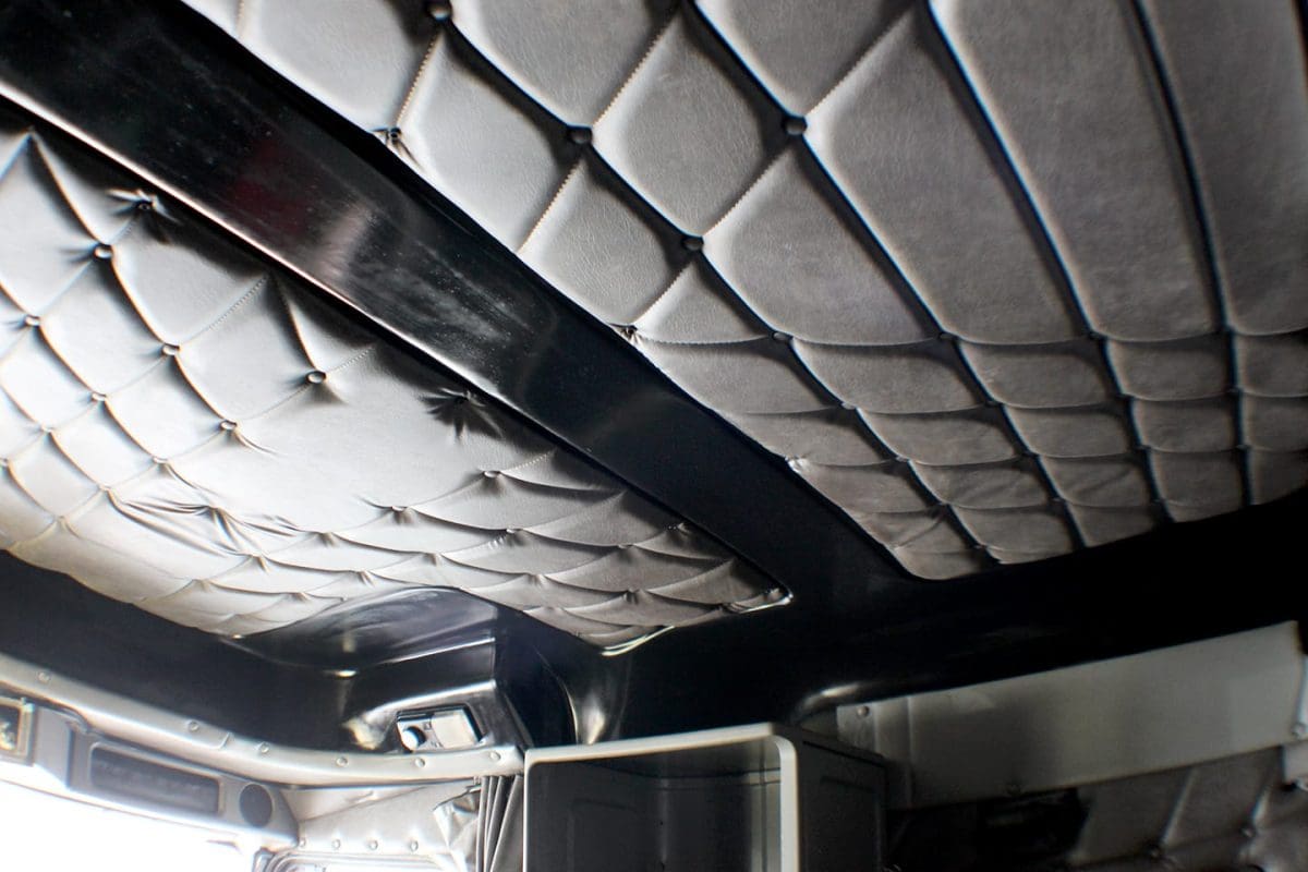 Freightliner Mid Roof Conversion with Built-in Liner 70″ - Thumbnail 11