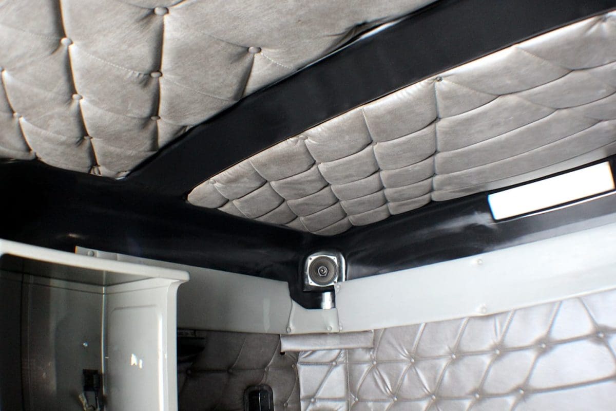 Freightliner Mid Roof Conversion with Built-in Liner 70″ - Thumbnail 12