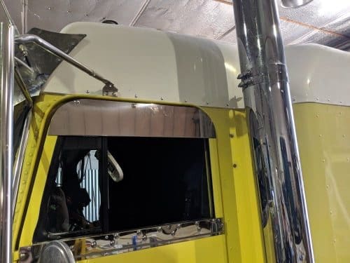 Freightliner Mid Roof Conversion with Built-in Liner 70″ - Thumbnail 7