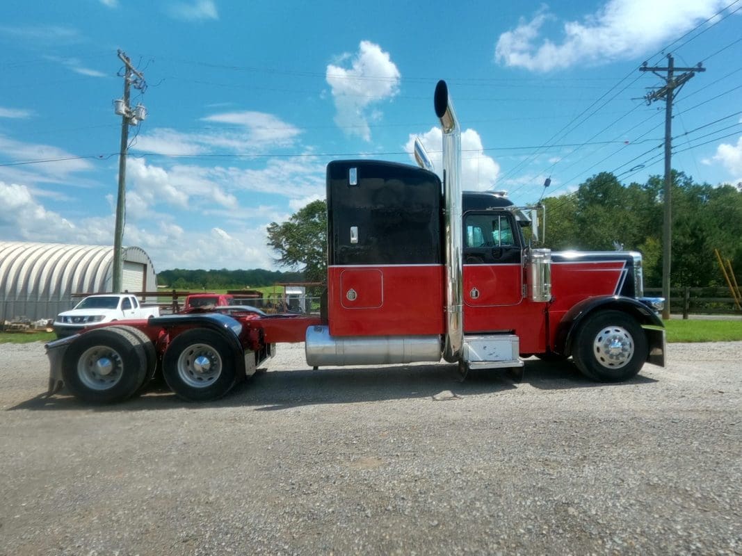 Sleeper Panels 63 8 No fairings - Thumbnail 3