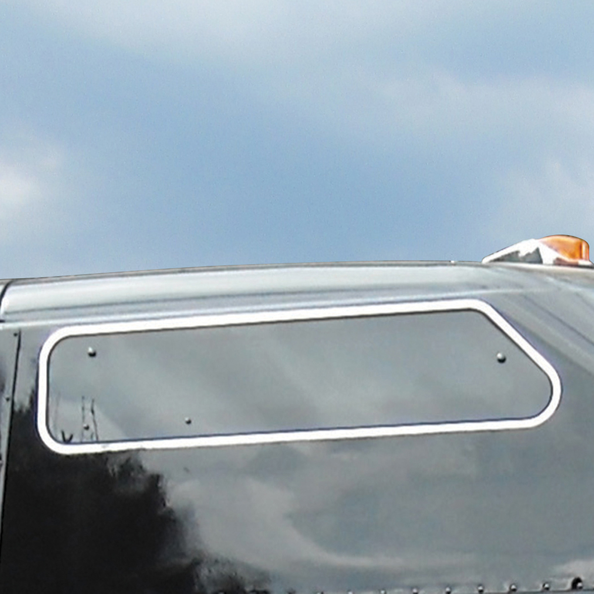 KW. 86" Studio Sleeper Upper Window Trims (2008+)