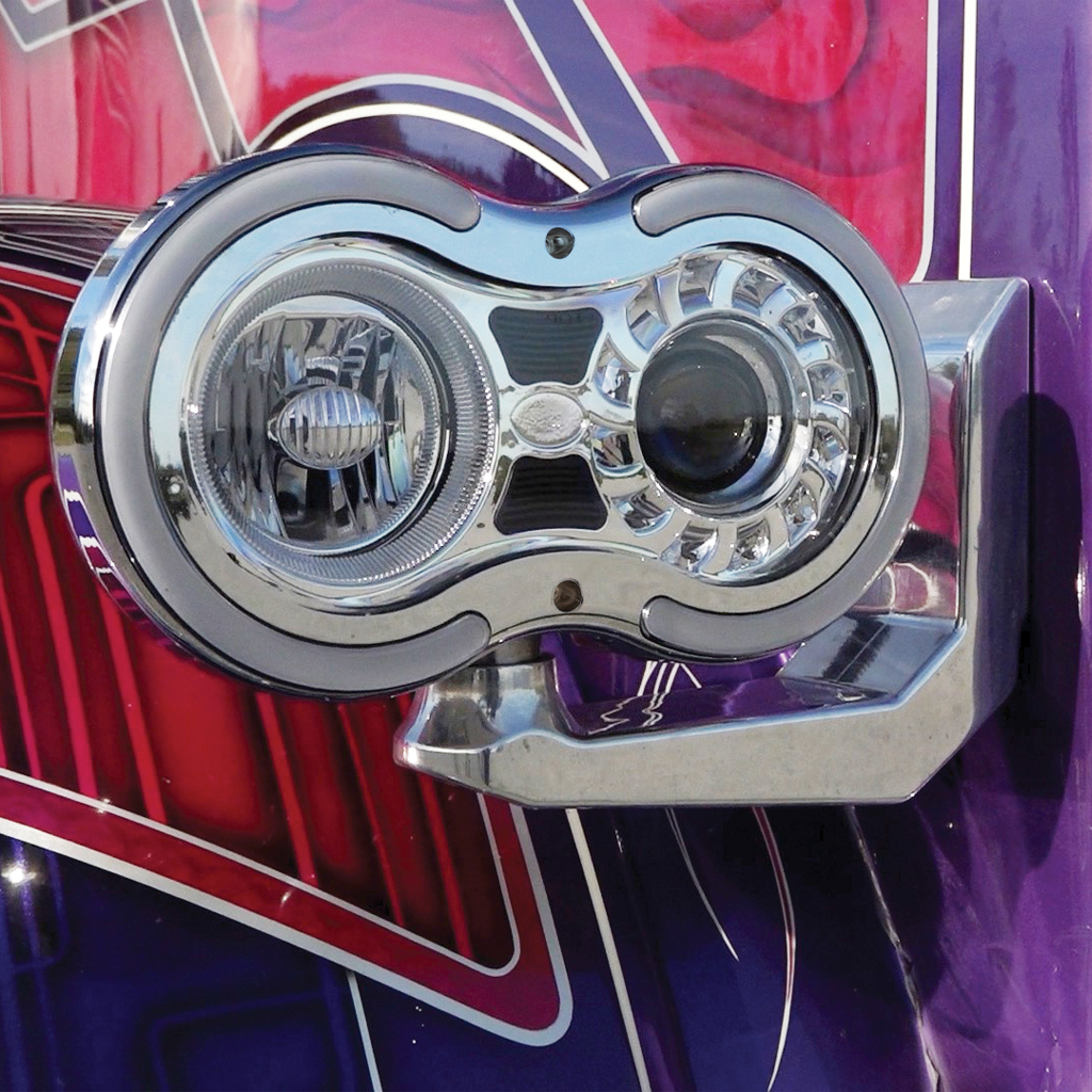 "Retro Series" LED Projector Headlight Assembly with Glow Position & Marker LED Accents & Mounting Bracket - Chrome (Passenger Side) - Thumbnail 6