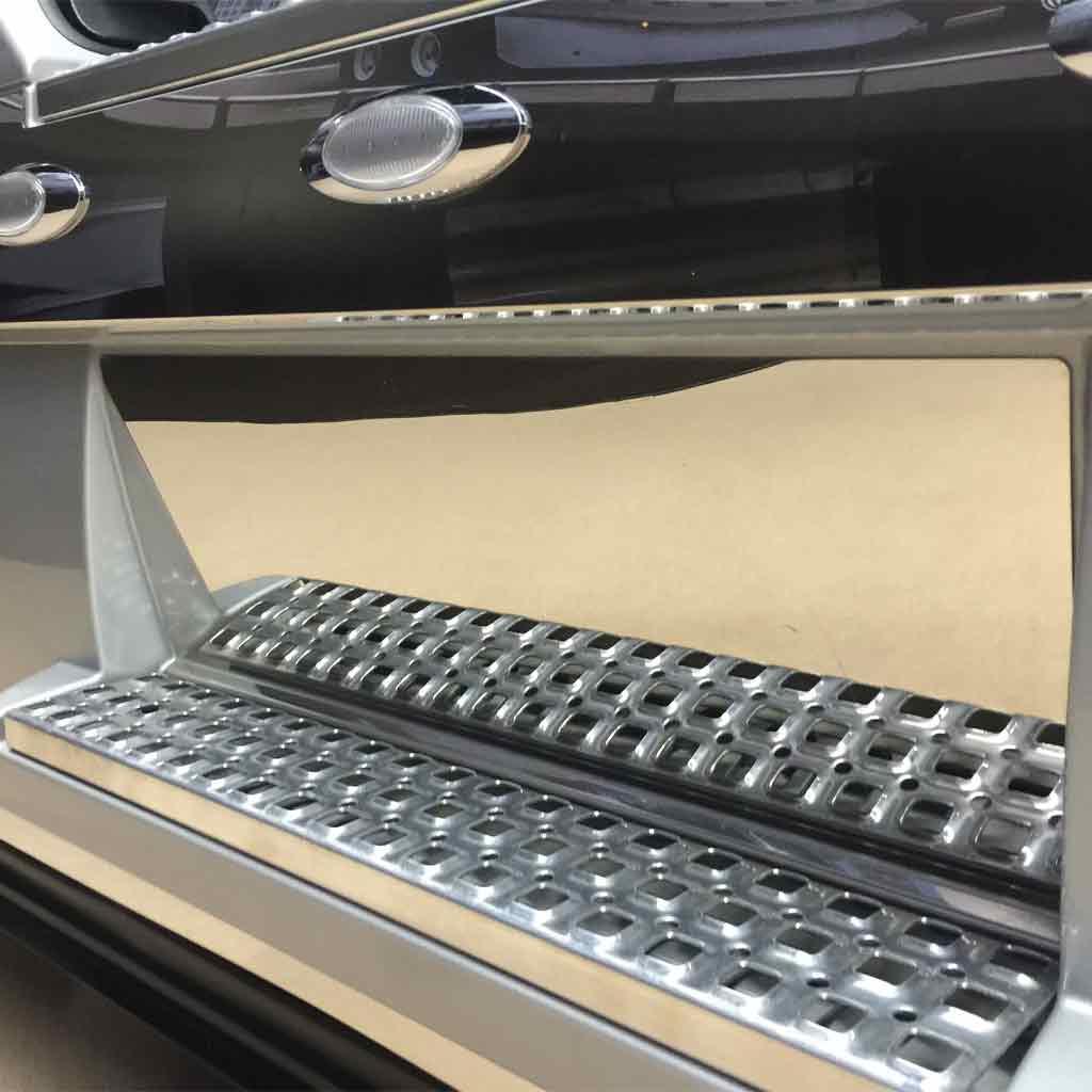 Volvo VN/VNL Lower Kick Plates (2006-2018) - Front