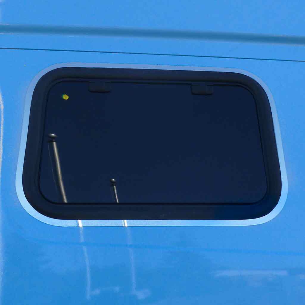 Volvo VNL 860 Sleeper Window Trim Kit (2018+) - Upper & Lower