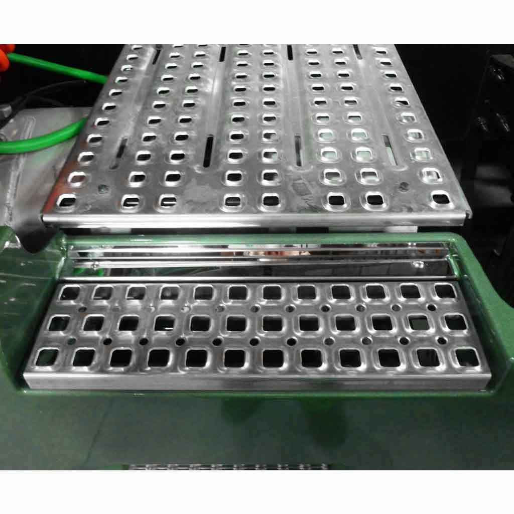 Volvo VN/VNL Top Step Inserts (2018+) - Rear