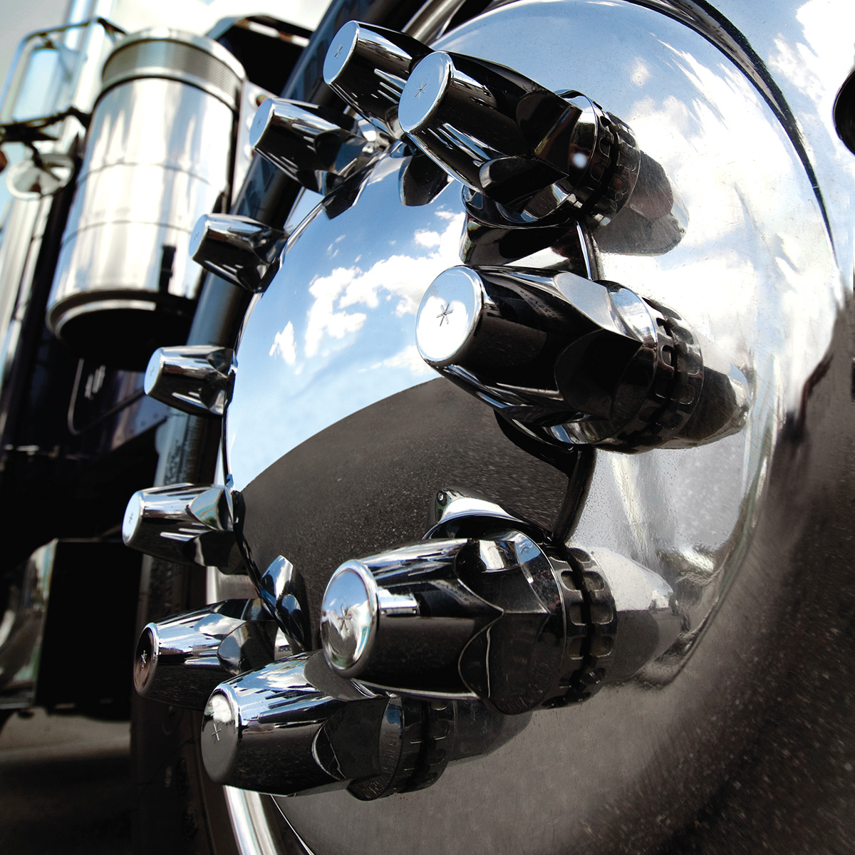 33mm X 2-3/4" Chrome Plastic Original Nut Cover - Thread-On (Bulk) - Thumbnail 4