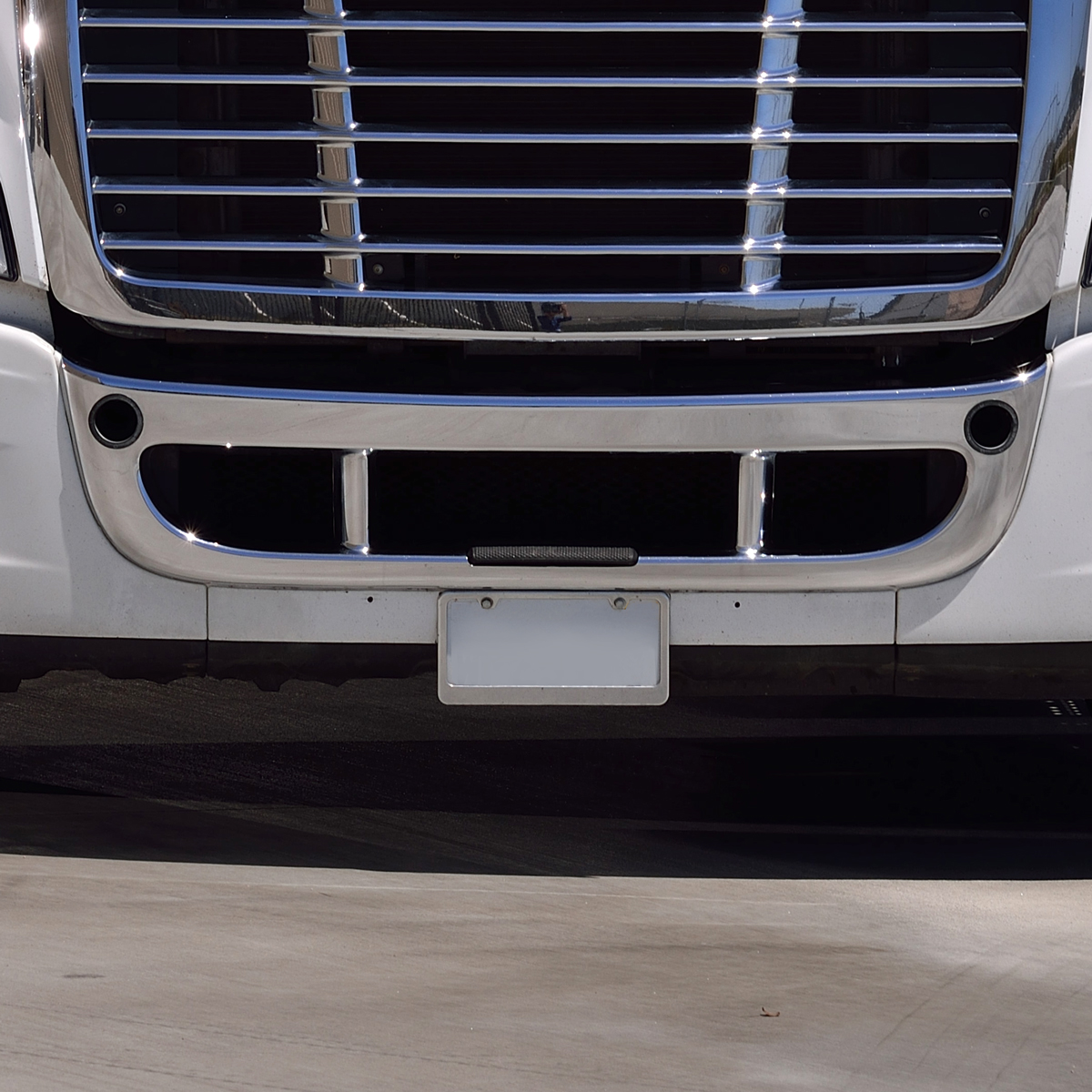Chrome Center Bumper Trim For 2008-2017 Freightliner Cascadia - Thumbnail 2