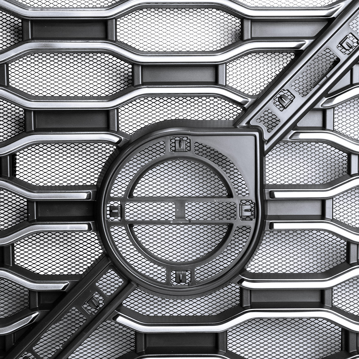 Truck Grille For 2018-2024 Volvo VNL - Thumbnail 4