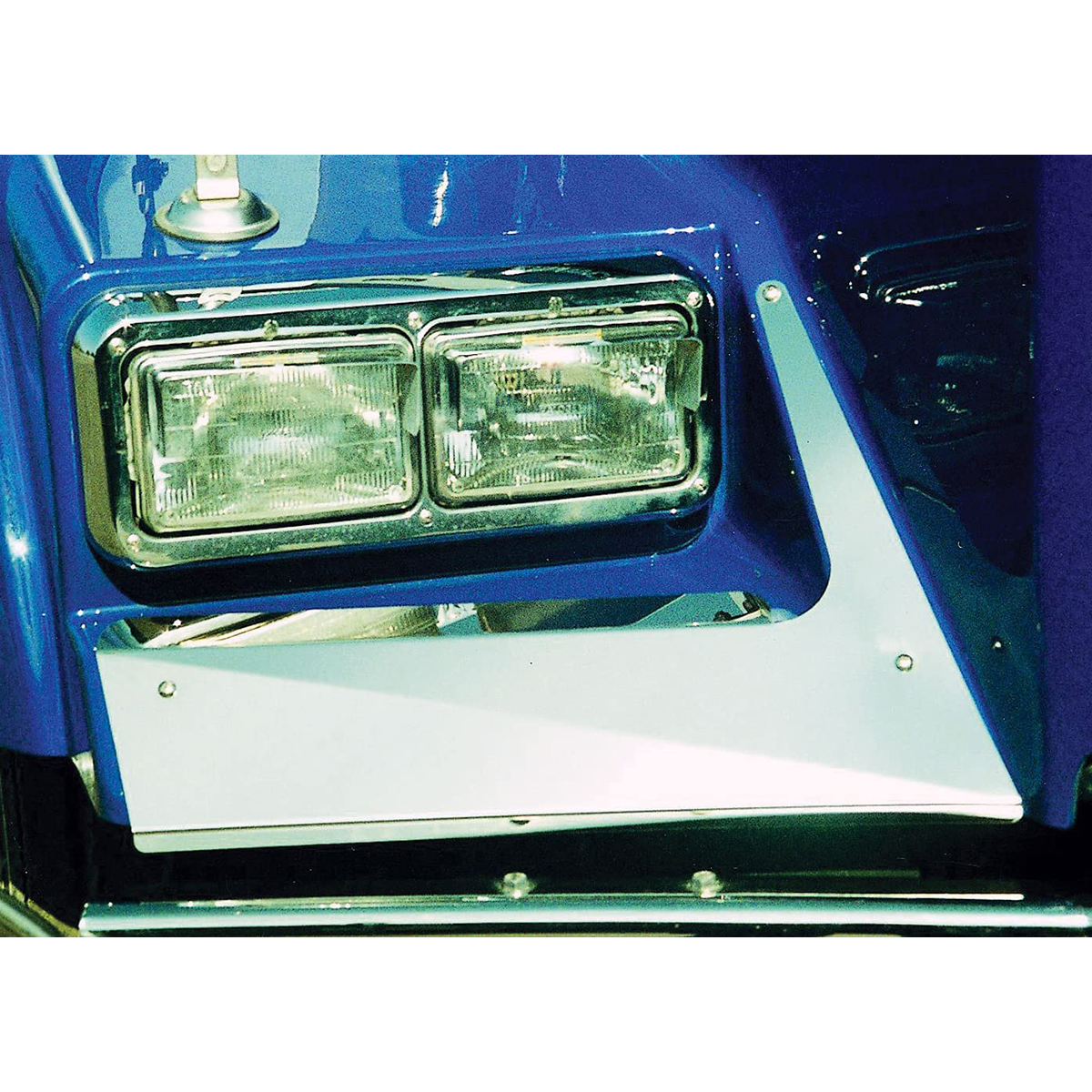 Stainless Kenworth T800 Aerocab Fender Guards - Thumbnail 6