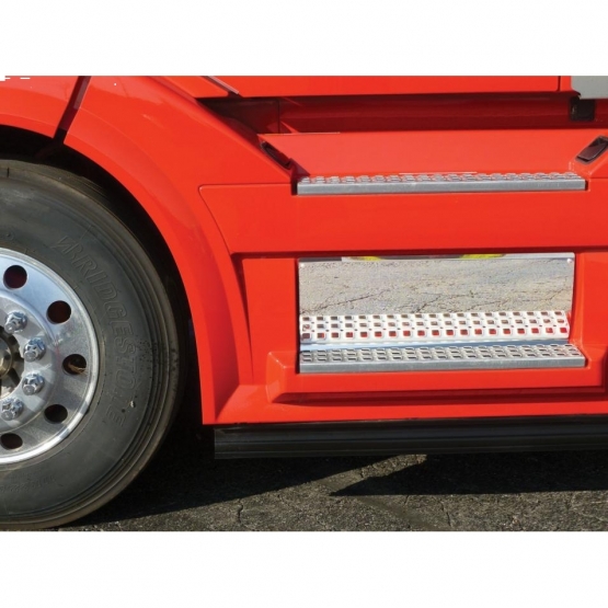 Stainless Front Lower Step Kick Plate For 2006-2017 Volvo VNL - Thumbnail 2