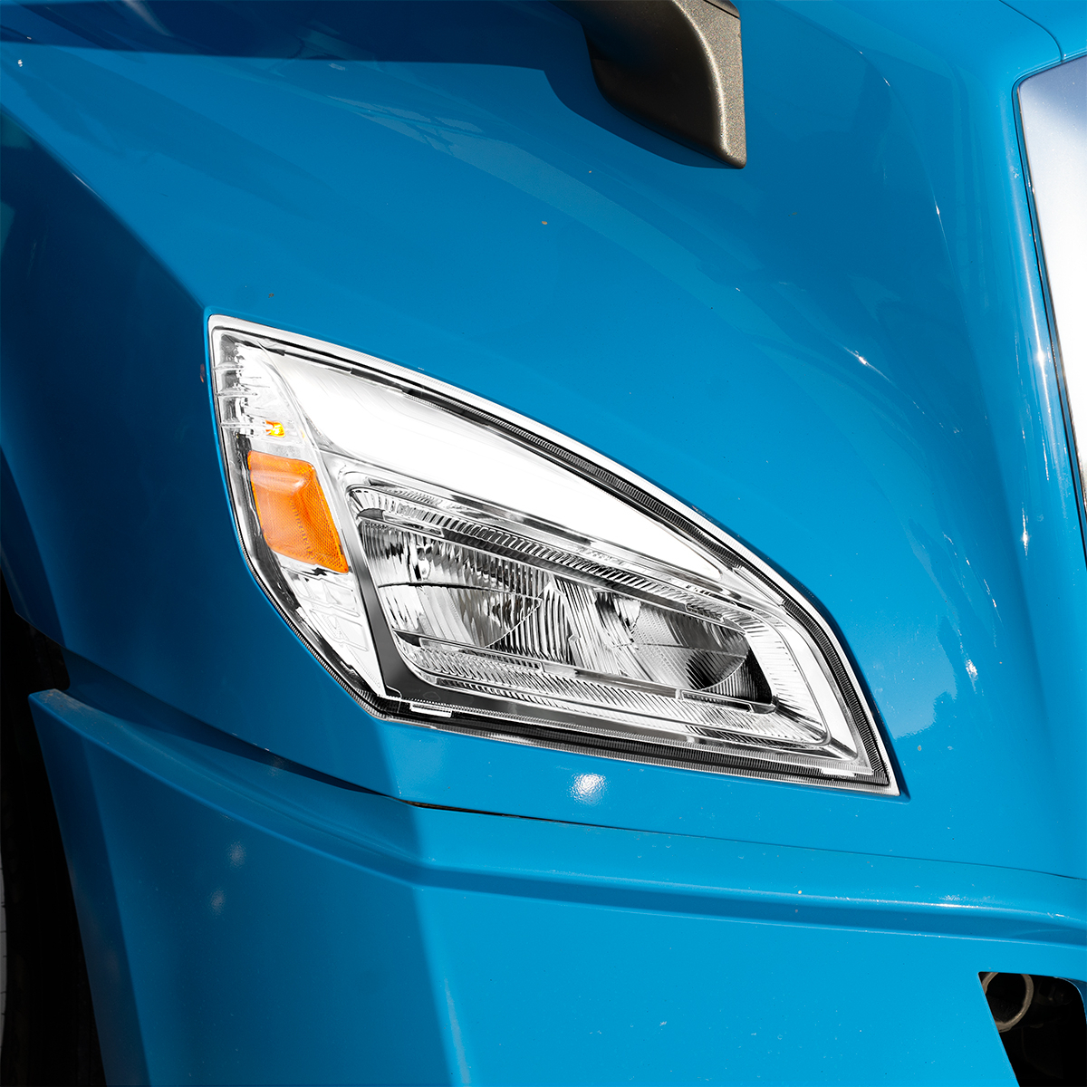 High Power Chrome LED Headlight For 2018-2024 Freightliner Cascadia-Passenger - Thumbnail 7