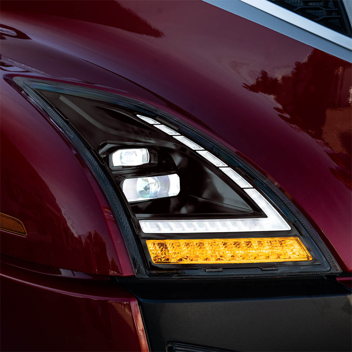 Blackout Full LED Headlight With LED Turn Signal and DRL For 2018-2024 Volvo VNL-Passenger - Thumbnail 9