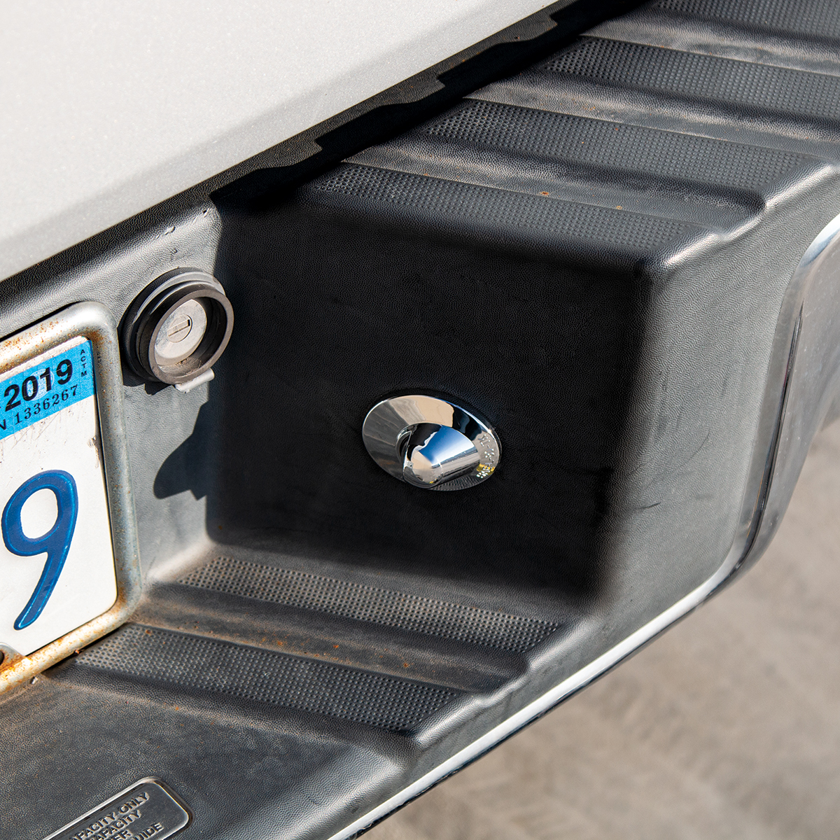 Chrome License Plate Light Lens For 1990-2004 Ford Truck - Thumbnail 4