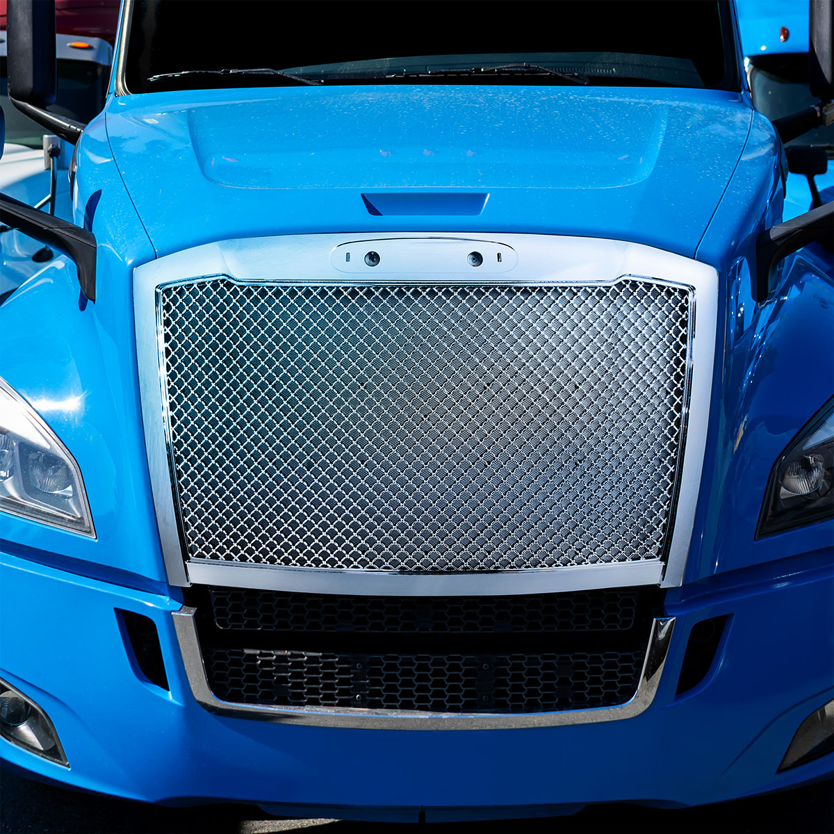 Mesh Grille For 2018-2024 Freightliner Cascadia-Chrome - Thumbnail 9