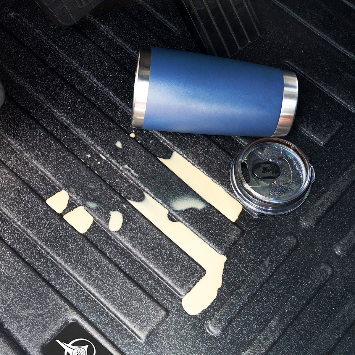 RigGear Floor Mat Set For Kenworth W900/T800 (2006-2024) & T660 (2008-2017) - Thumbnail 8