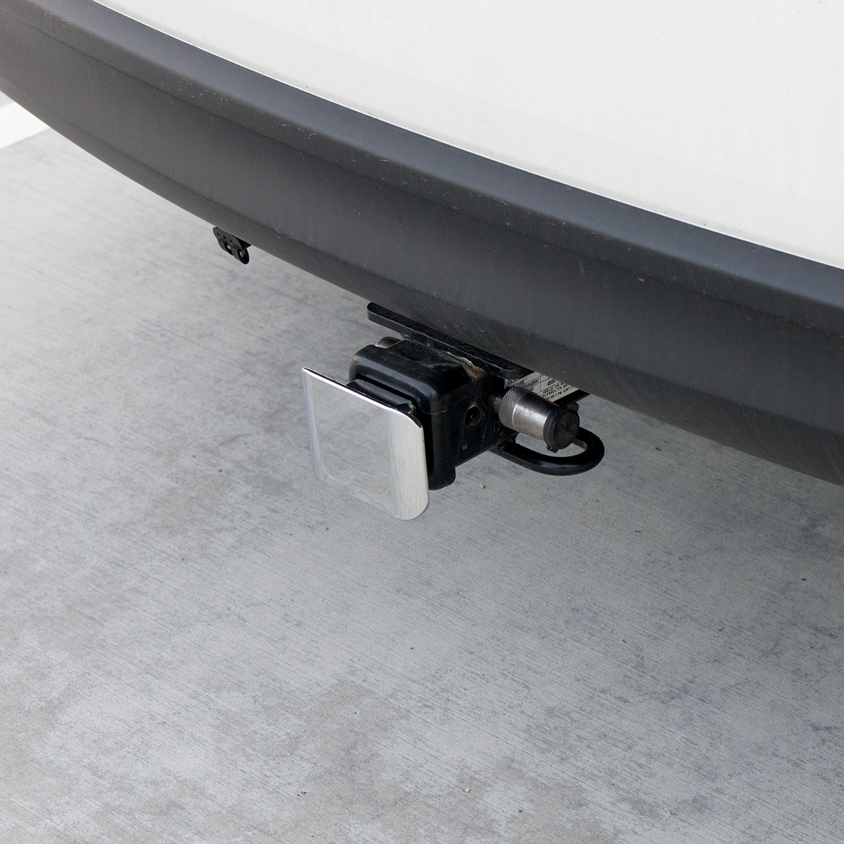 Chrome Plastic Hitch Cover For 2" X 2" Trailer Hitch Receivers - Thumbnail 4