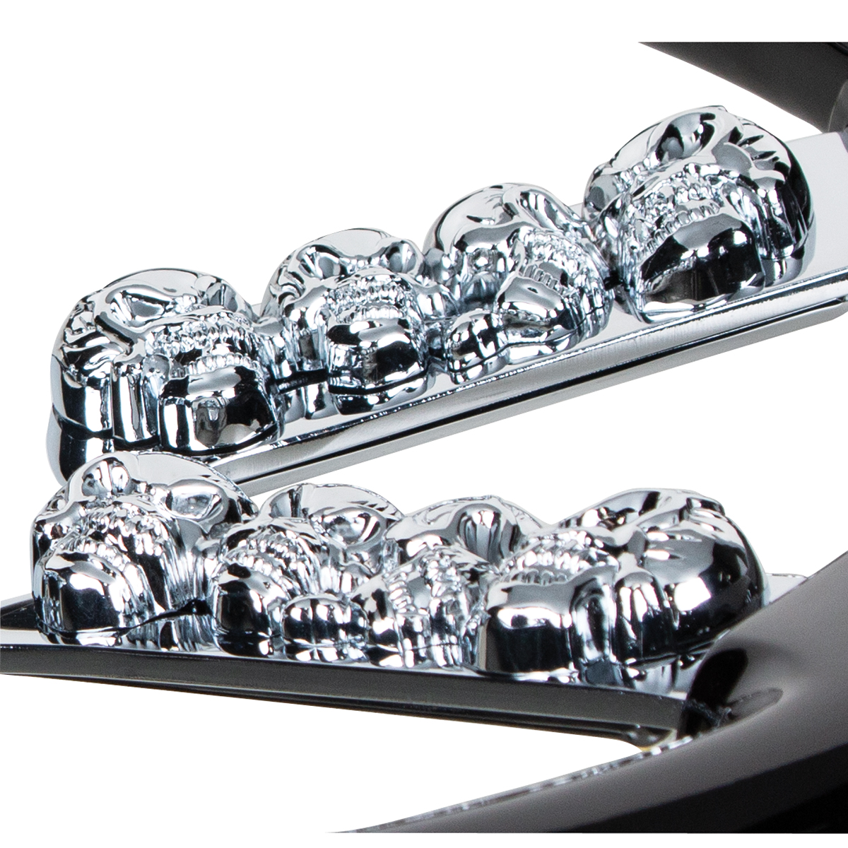 18" Chrome Steering Wheel With Skull Accent - Wood - Thumbnail 2