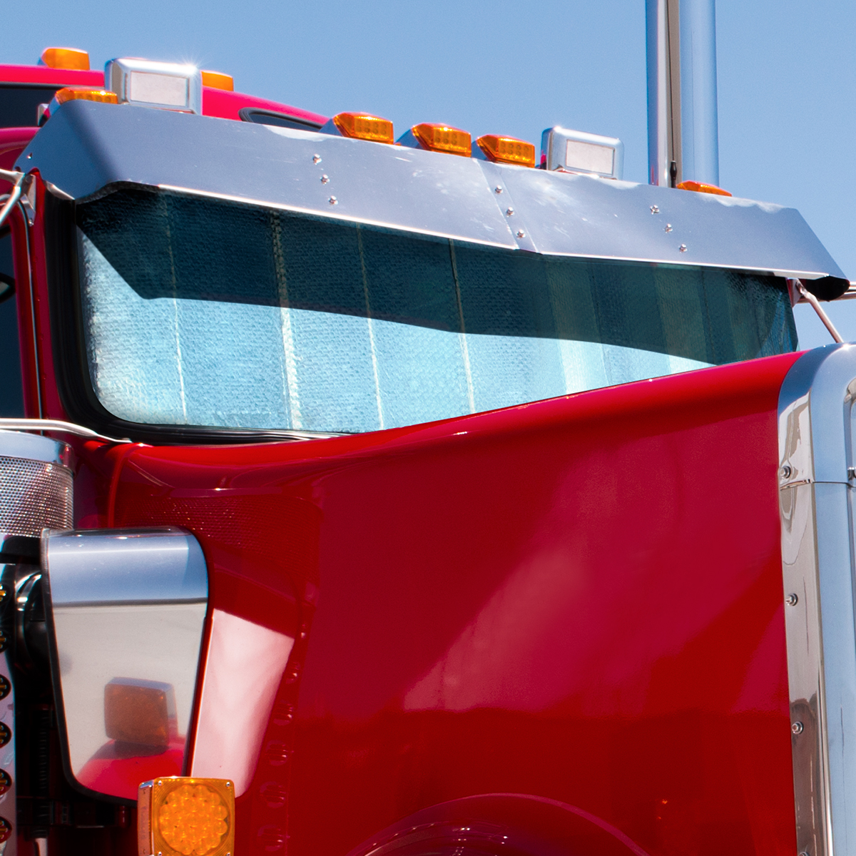 Windshield Sunshade For Kenworth T800 (1987-2015) & W900 (1998-2019) - Thumbnail 3